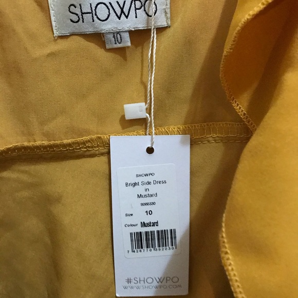 Showpo brand new dress with tjags - Picture 2 of 4